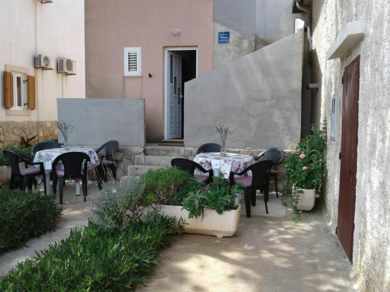 Apartment Romana Ilovik